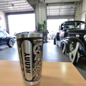 Gepersonaliseerde 20 oz RVS Tumbler – Garage Design